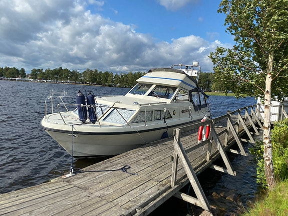 Motorbåt Orrskär 1000 Flybridge 4 of 7
