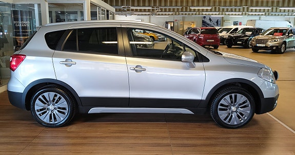 Suzuki S-Cross 5 of 5