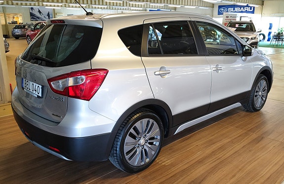 Suzuki S-Cross 4 of 5