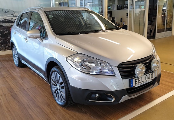 Suzuki S-Cross 6 of 9