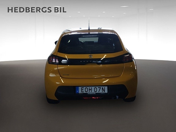 Peugeot 208 4 of 5