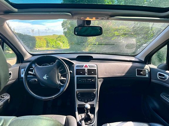 Peugeot 307 SW 5 of 5