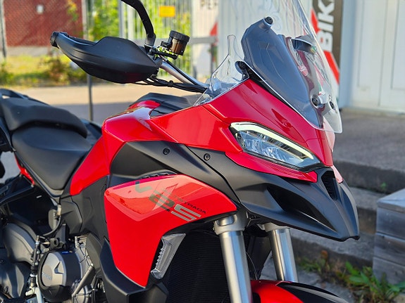 Ducati Multistrada V2S *UTRUSTAD OCH LÅGMILAD* 7 of 9