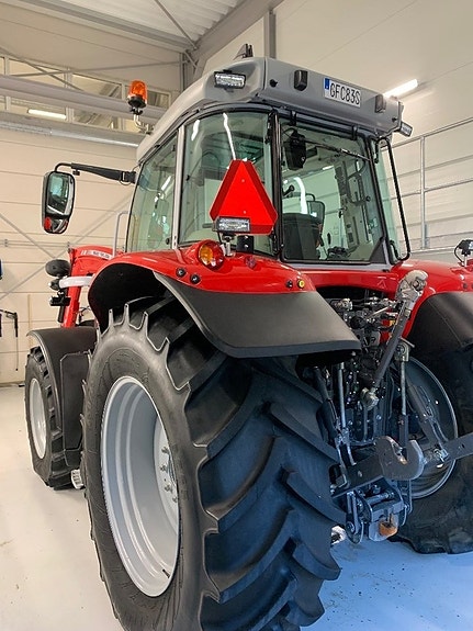 Massey Ferguson 6 S 4 of 10