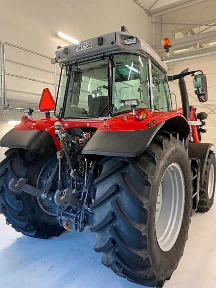 Massey Ferguson 6 S 3 of 10