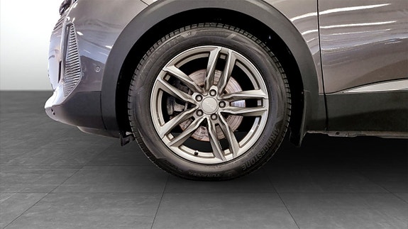 Peugeot 3008 9 of 12