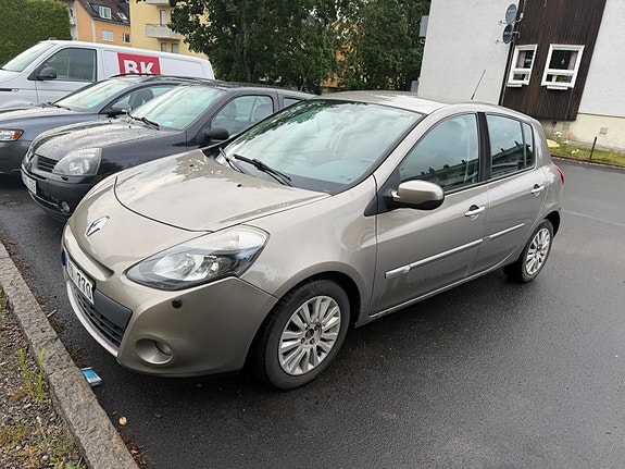 Renault Clio 2 of 4