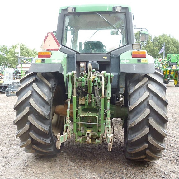 John Deere 6810 med Trima 5.0 2 of 4
