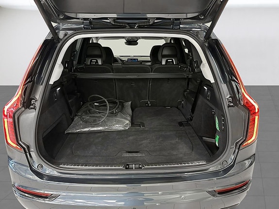 Volvo XC90 22 of 23