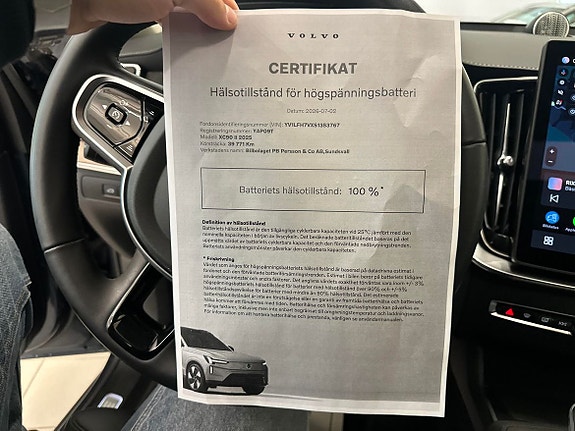 Volvo XC90 16 of 23