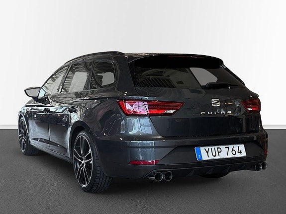 Seat Leon 2 of 10