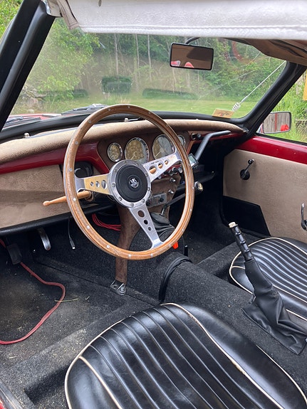 Triumph Spitfire 4 of 5