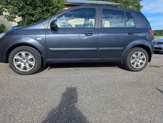 Hyundai Getz 2 of 3