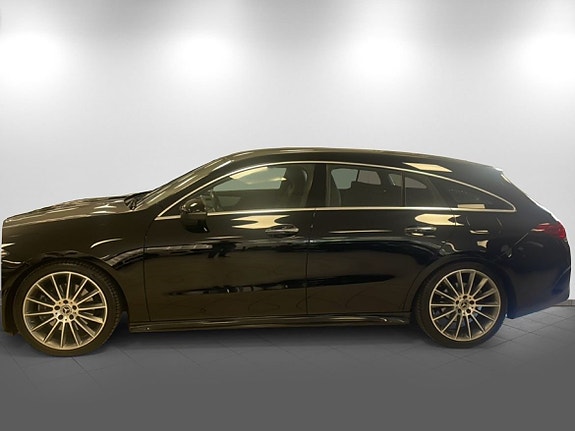 Mercedes-Benz CLA200 2 of 5