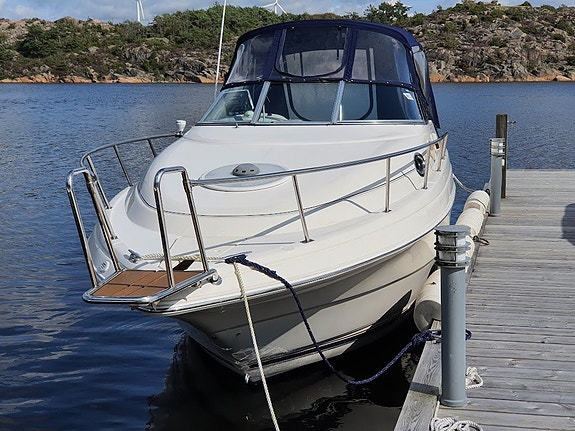 Monterey 262 Cruiser -00 | Volvo Penta V8-270 -2015 | 100 h 2 of 5