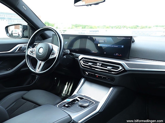 BMW i4 7 of 23