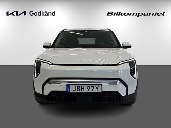 Kia EV3 2 of 5