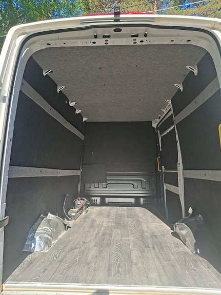 Volkswagen Crafter 35 3 of 3