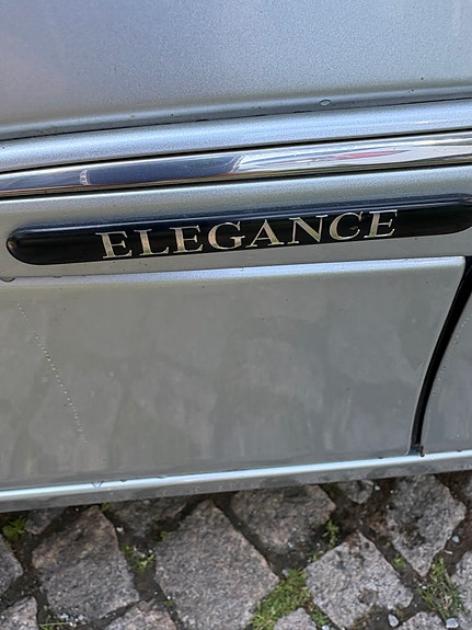 Mercedes-Benz E350 2 of 5