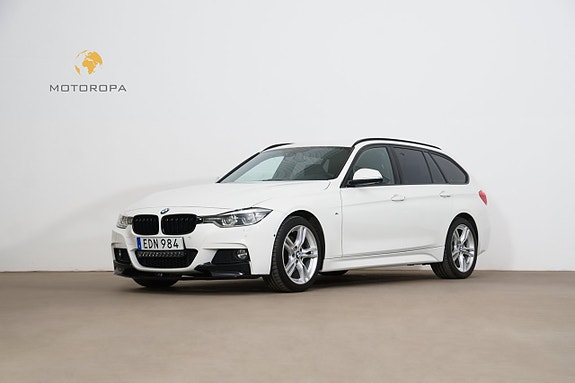 BMW 330i