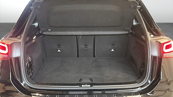 Mercedes-Benz EQA300 10 of 12
