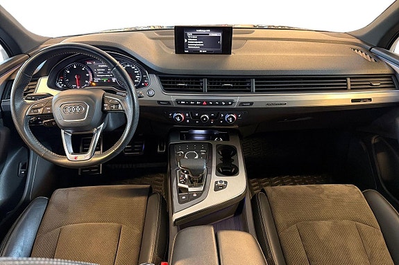 Audi Q7 13 of 24