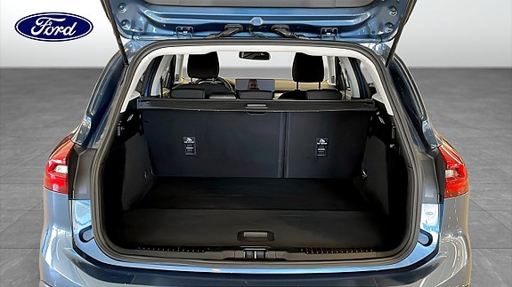 Ford Focus 10 of 12