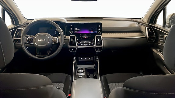 Kia Sorento 4 of 26