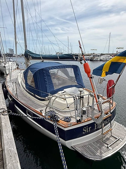 Hallberg-Rassy 352 4 of 5