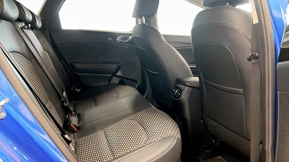 Kia Ceed 5 of 14