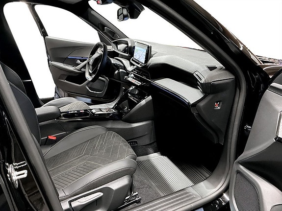 Peugeot 2008 14 of 14