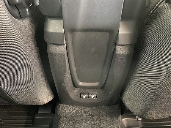 Volvo V40 Cross Country 15 of 18