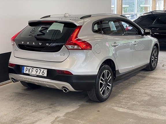 Volvo V40 Cross Country 6 of 18