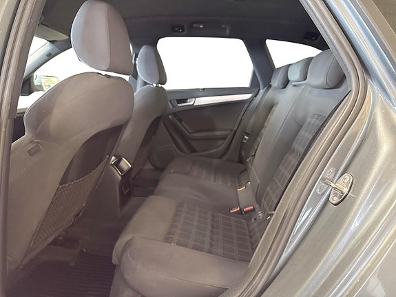 Audi A4 4 of 5