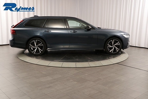 Volvo V90 3 of 5