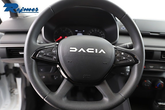 Dacia Sandero 13 of 23
