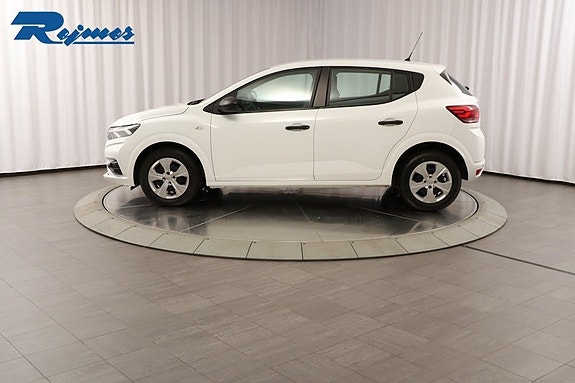 Dacia Sandero 8 of 23