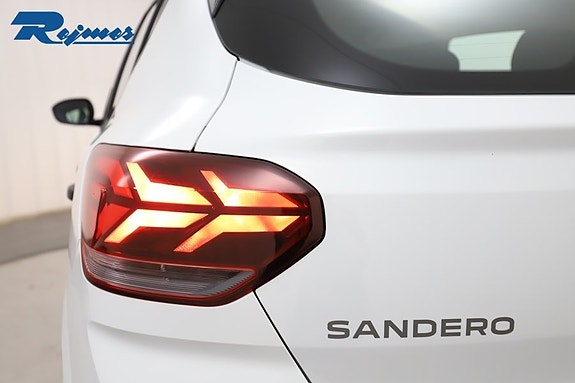 Dacia Sandero 15 of 23