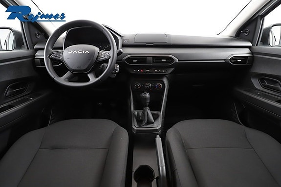 Dacia Sandero 2 of 23