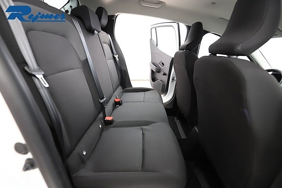 Dacia Sandero 10 of 23