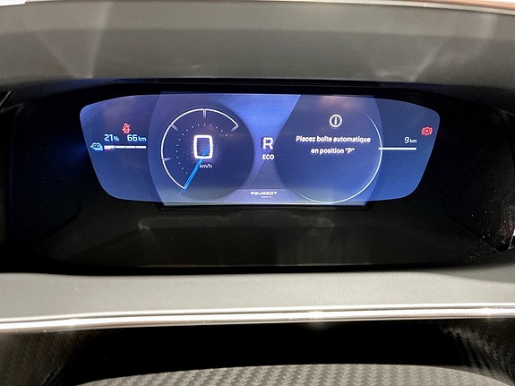 Peugeot 2008 11 of 14