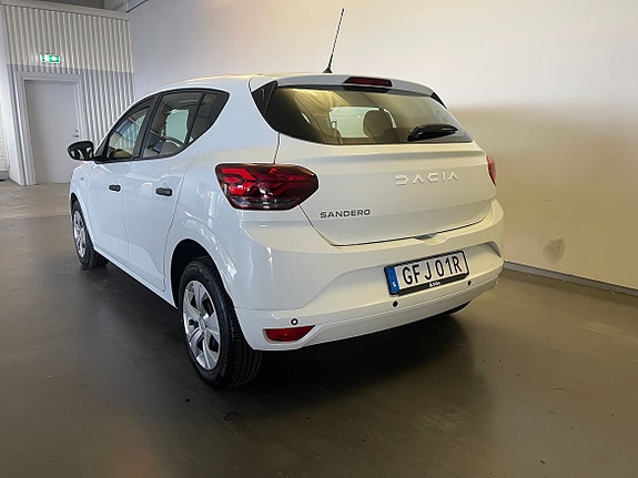 Dacia Sandero 3 of 5