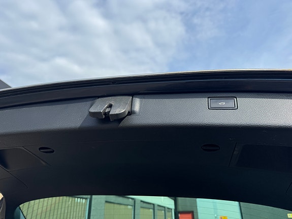 Volkswagen Passat 10 of 10