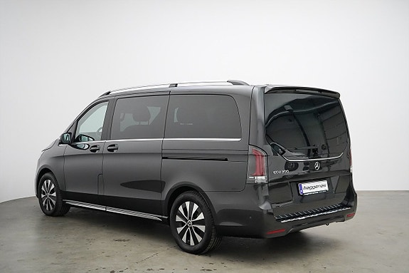 Mercedes-Benz EQV300 4 of 5