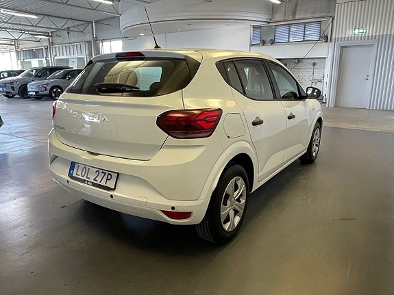 Dacia Sandero 5 of 5