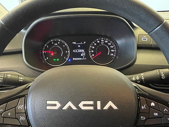 Dacia Sandero 9 of 11
