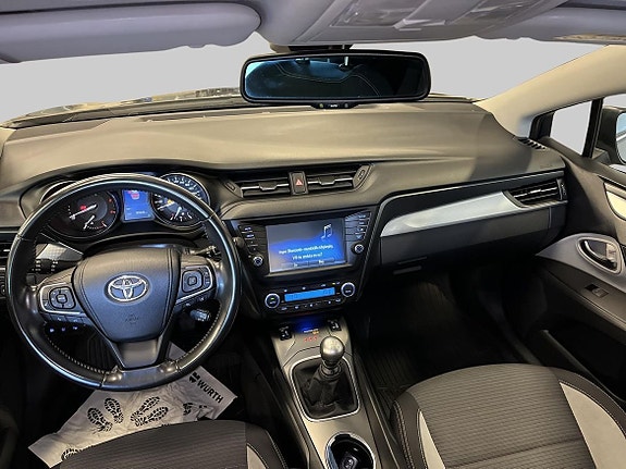 Toyota Avensis 12 of 22