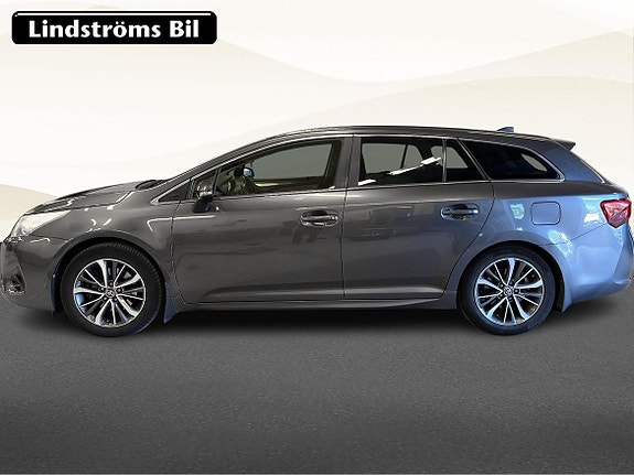 Toyota Avensis 6 of 22