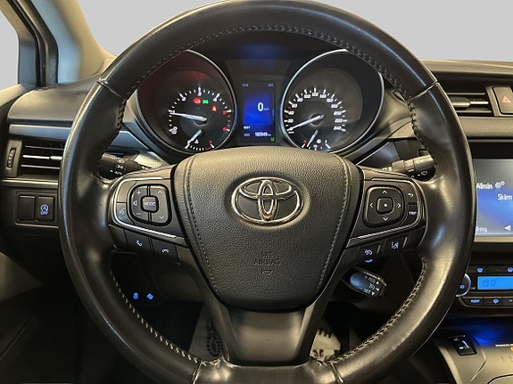 Toyota Avensis 21 of 22