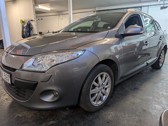 Renault Megane 2 of 5